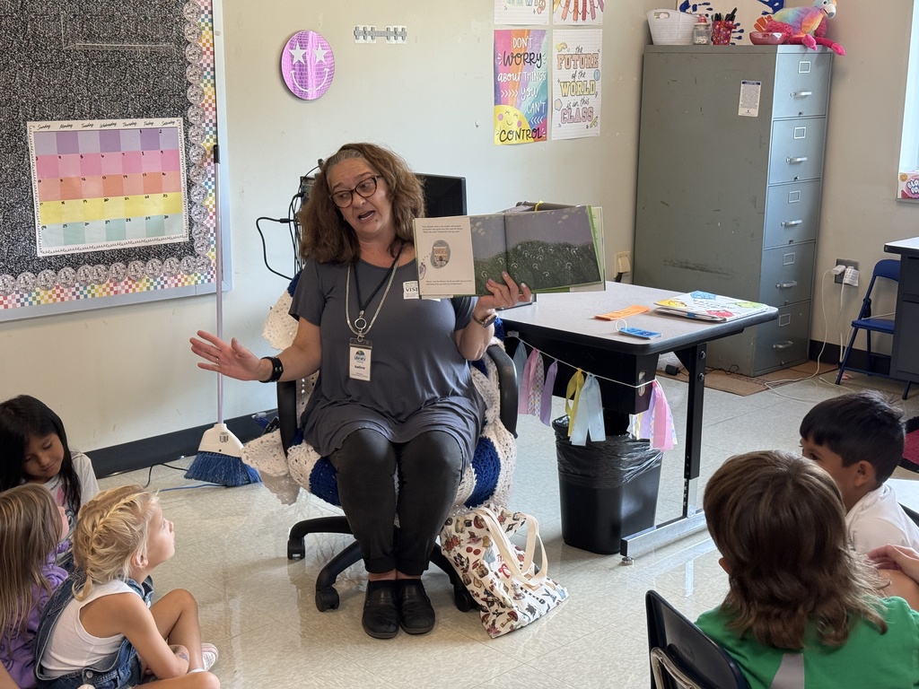 Community H elpers Librarian