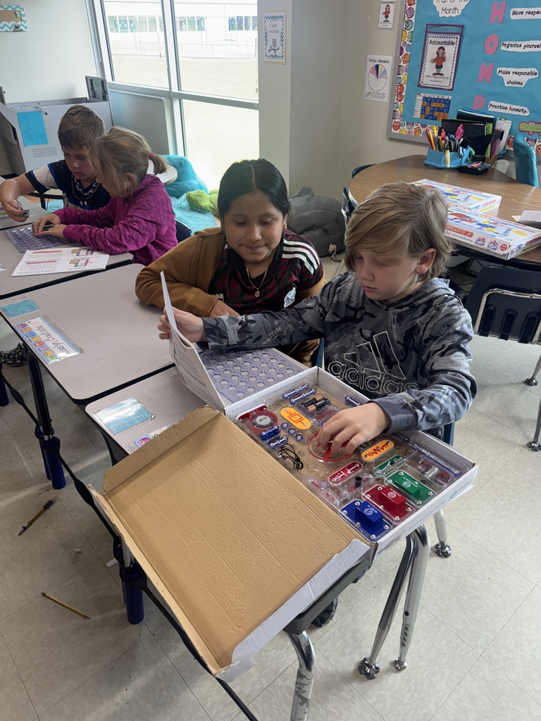 Snap Circuits