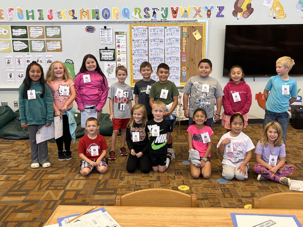 Mrs. Simmons' class became detectives this week as they worked hard to draw conclusions and solve the mystery of who kidnapped the principal!