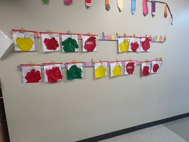 Pre-K finger painting apples