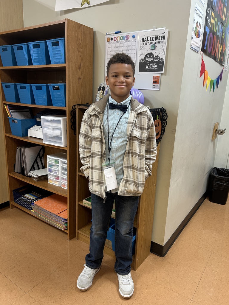 Students Dress like a teacher-Teachers dress as students