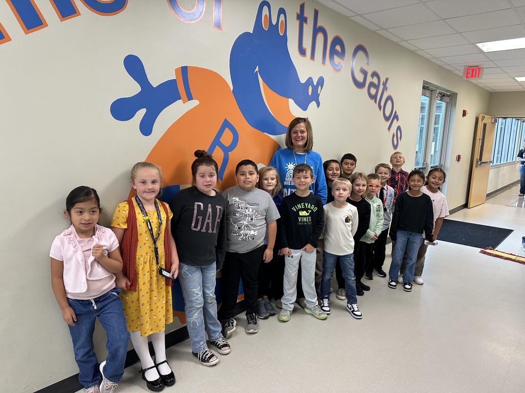 Students Dress like a teacher-Teachers dress as students