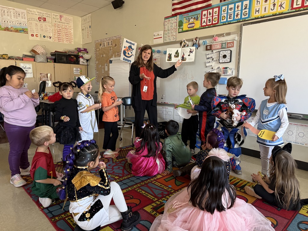 On Friday, our Kindergarten students had a surprise guest reader, Dr. Kathy Mauzy. 