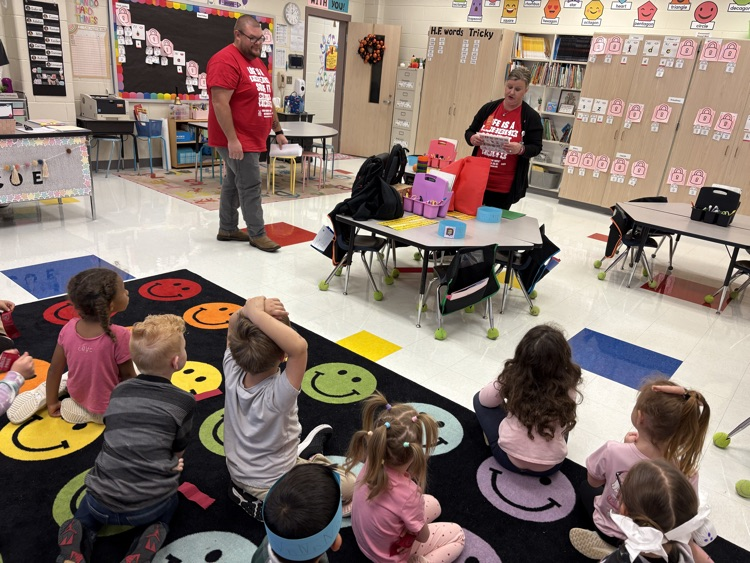 kinder watching presenters 