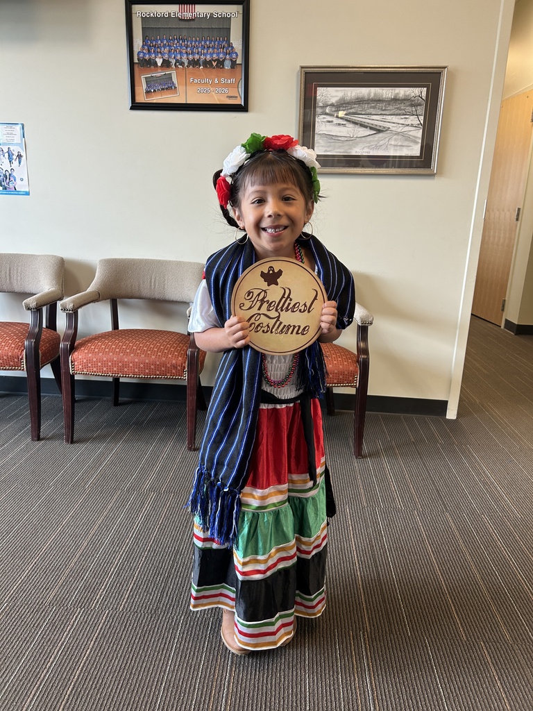 Prettiest Costume: Regina Ruiz as a Hispanic Heritage Dancer