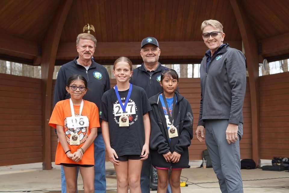 Our Gators had a great race today at Fisher River Park!  The following runners medaled for their grade level  1st place 5th grade boy Braxton Martin 3rd place 5th grade girl Johani Cristobal-Pineda