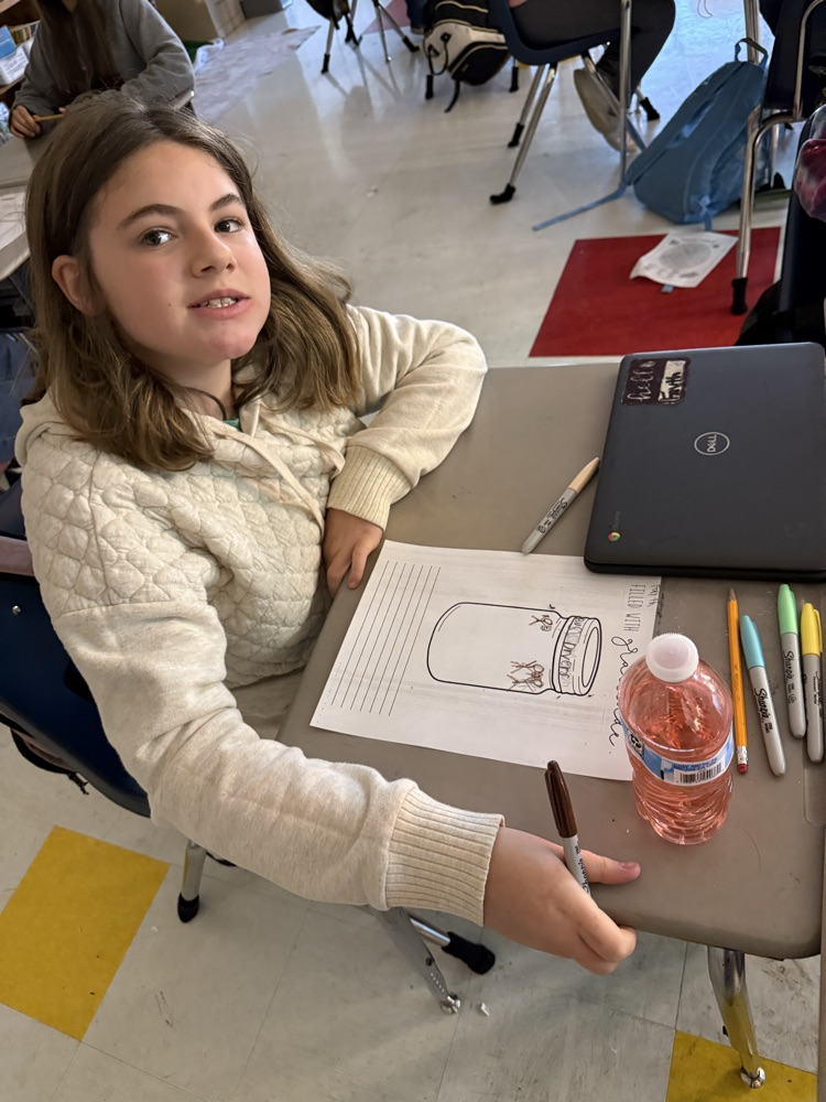 students writing gratitude notes