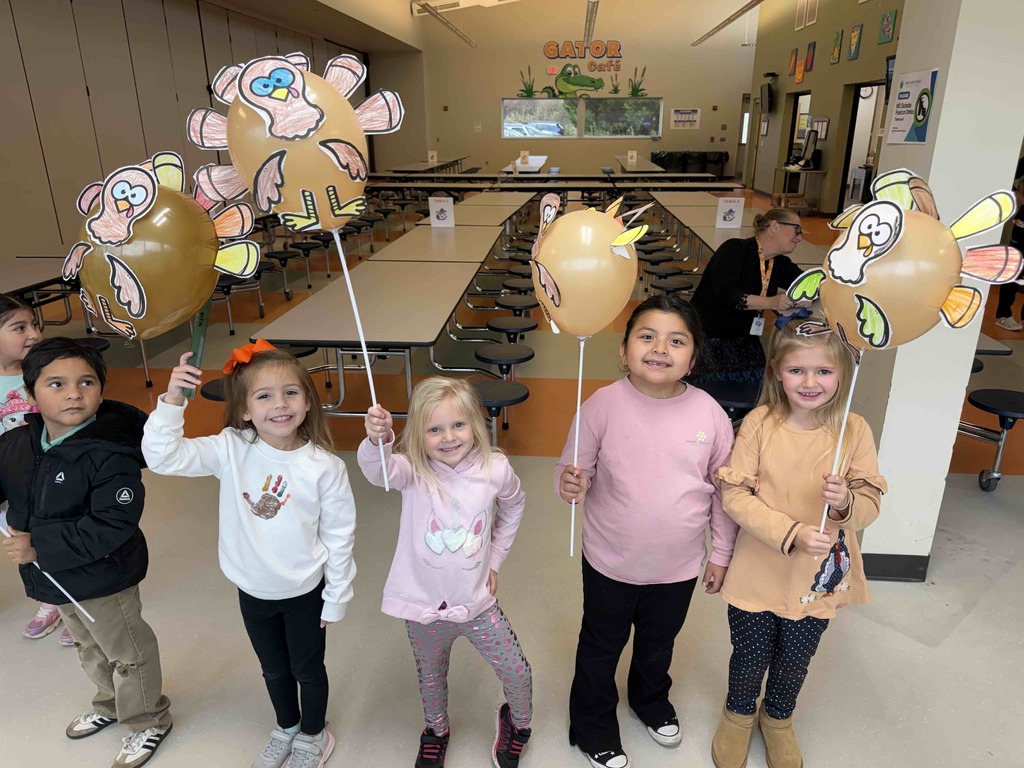 Our kindergarteners brought the magic of the Macy’s Thanksgiving Day Parade to Rockford Elementary today!