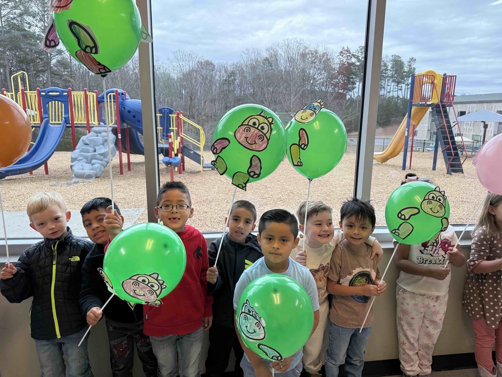 Our kindergarteners brought the magic of the Macy’s Thanksgiving Day Parade to Rockford Elementary today!