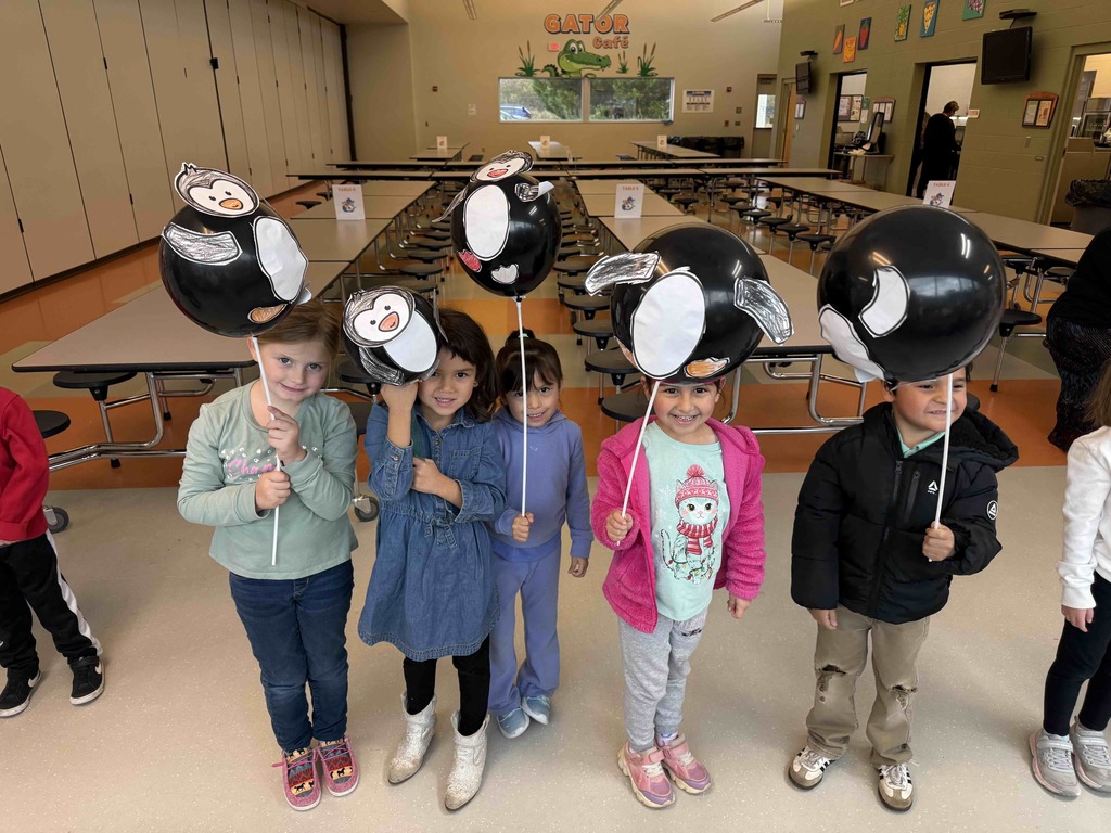 Our kindergarteners brought the magic of the Macy’s Thanksgiving Day Parade to Rockford Elementary today!