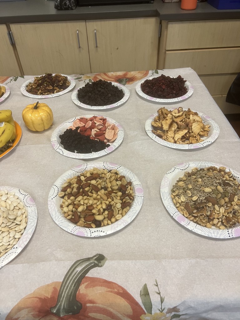 Thanksgiving Experience As part of our Thanksgiving unit, we want students to experience what the first Thanksgiving may have been like. We will be preparing traditional foods in class