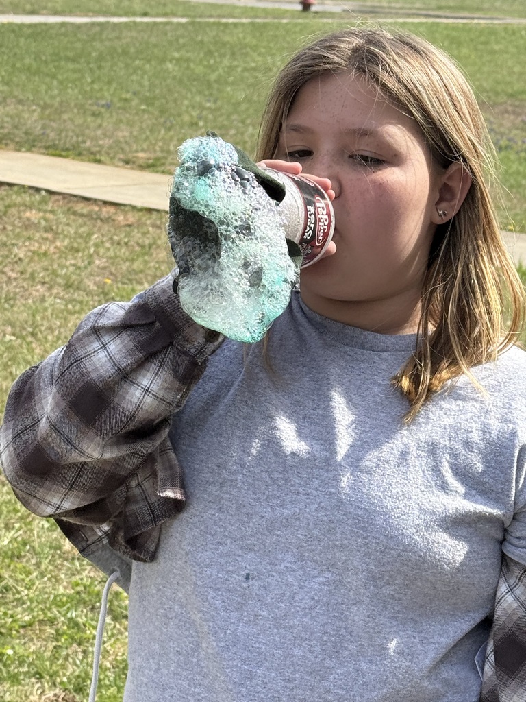 This month the science club learned about rainbows!  They talked about how and when they are formed and discovered some interesting facts!  They then went outside and made their own rainbows!  So much fun!