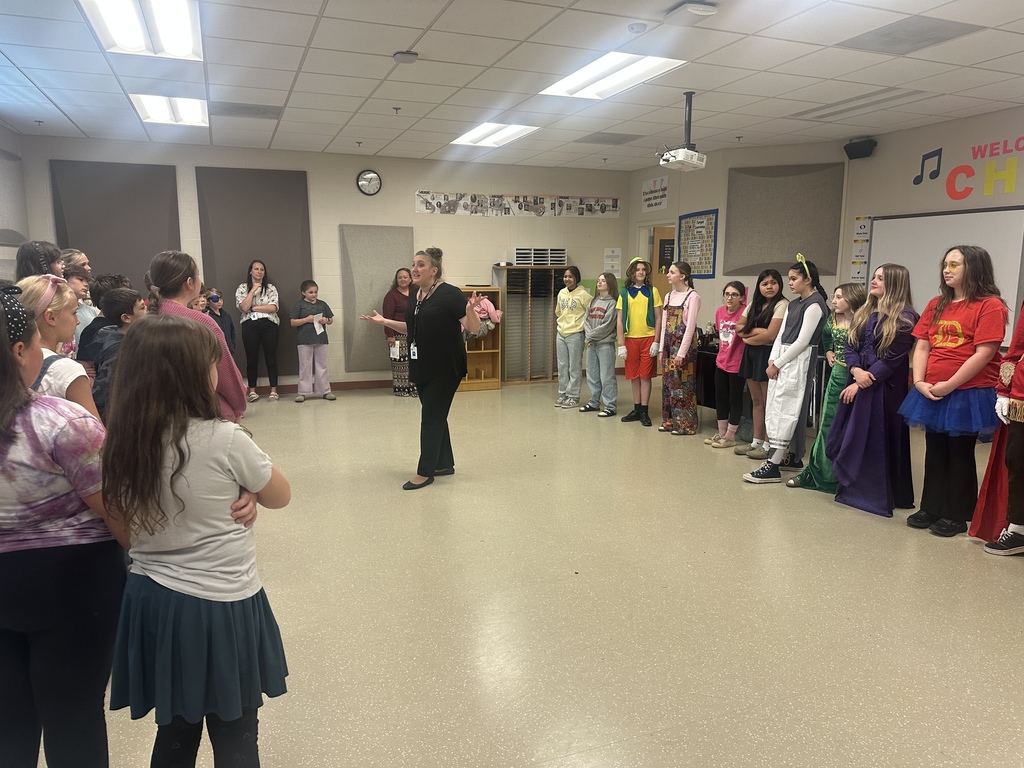 5th Grade visit Pilot Middle School for transition day and to enjoy a production of Shrek!