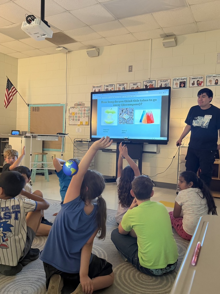 3rd graders learning how to Leave No Trace when they are in a park