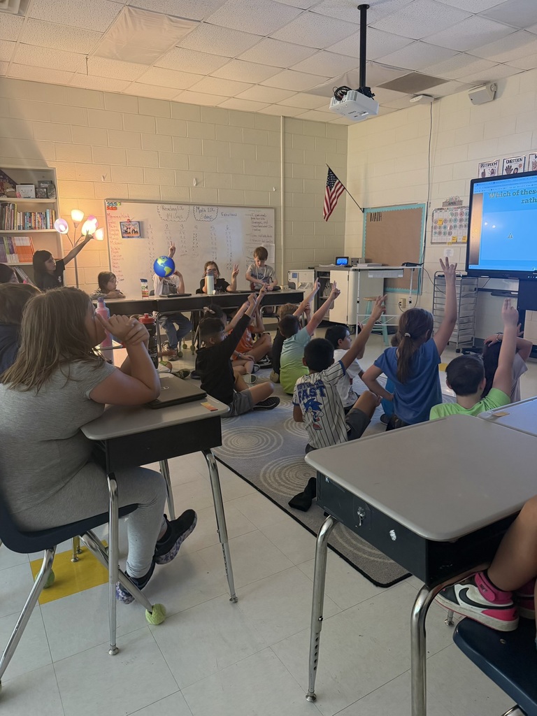 3rd graders learning how to Leave No Trace when they are in a park