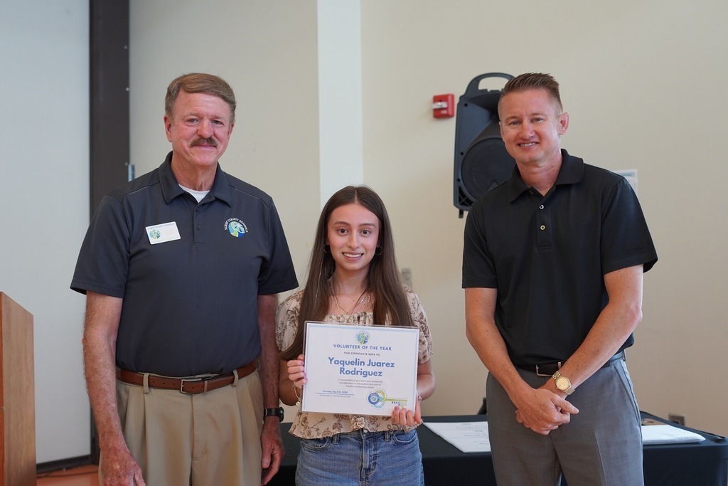 Surry Early College High School of Design Student  Named as Volunteer of the Year