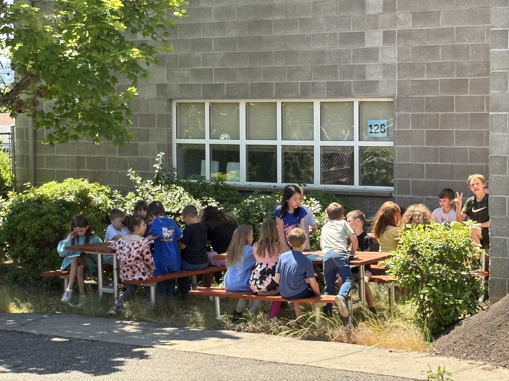 Picture of 2nd graders in outdoor learning area
