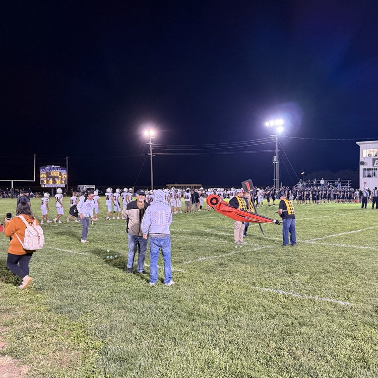 Mustangs defeats EMF 34-26