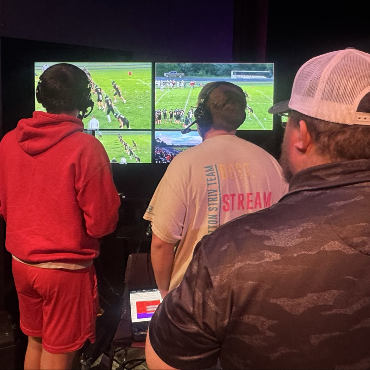 Jesse Mohnike and Chris Hetrick practice commentary.