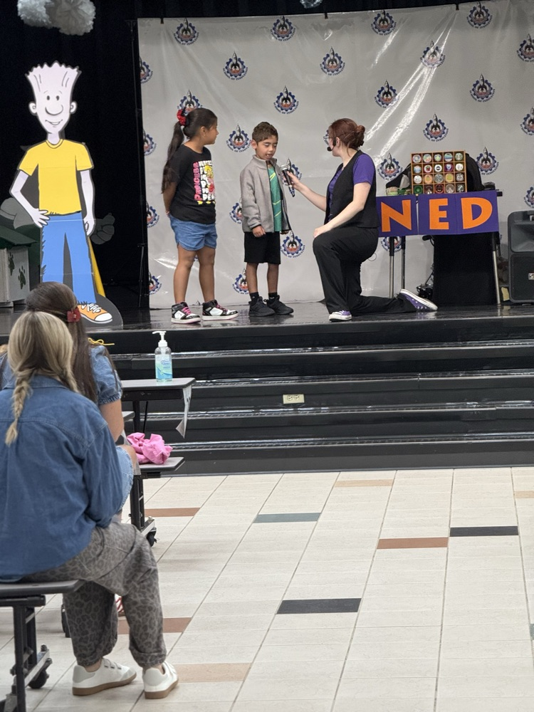 Students sharing goals