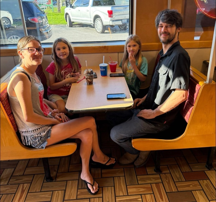 Family enjoying Dairy Queen night.