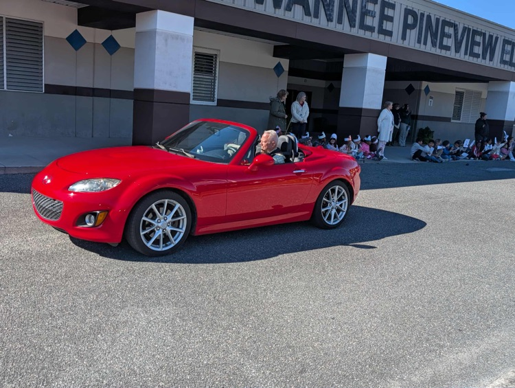 Veteran Lin Williams