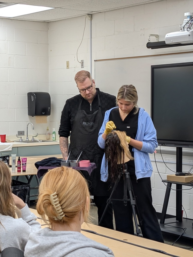 A special thank you to Redken for providing an incredible reverse balayage demonstration and training session - 4