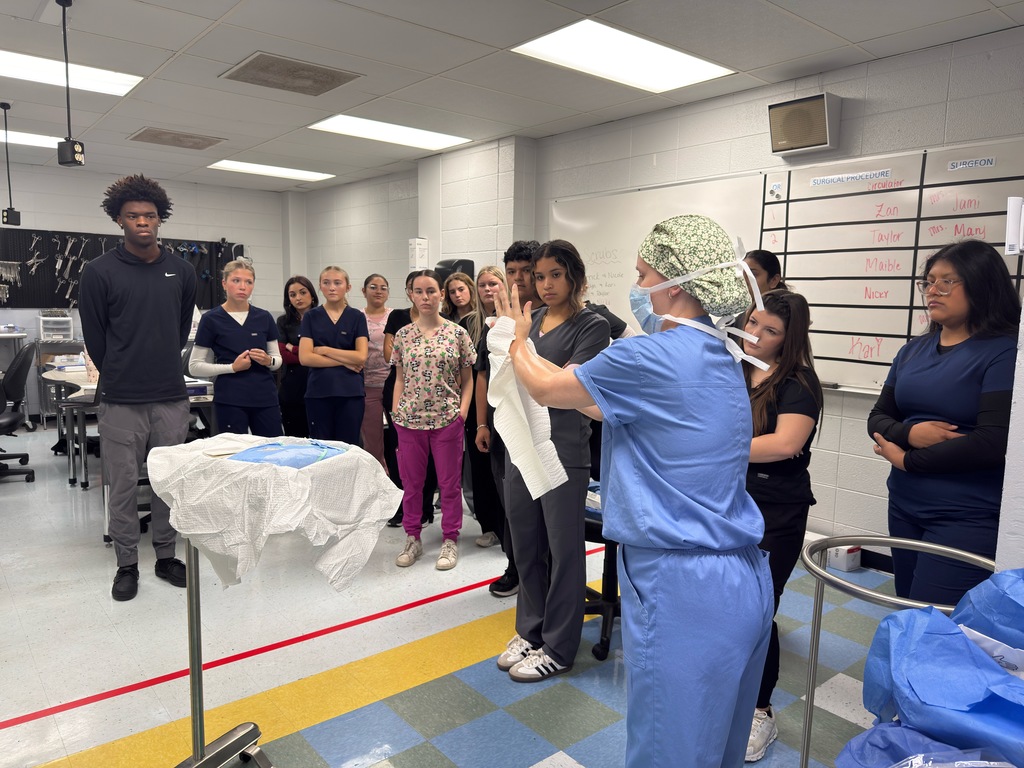 SHS students watching RIVEROAK instructor go through procedures 