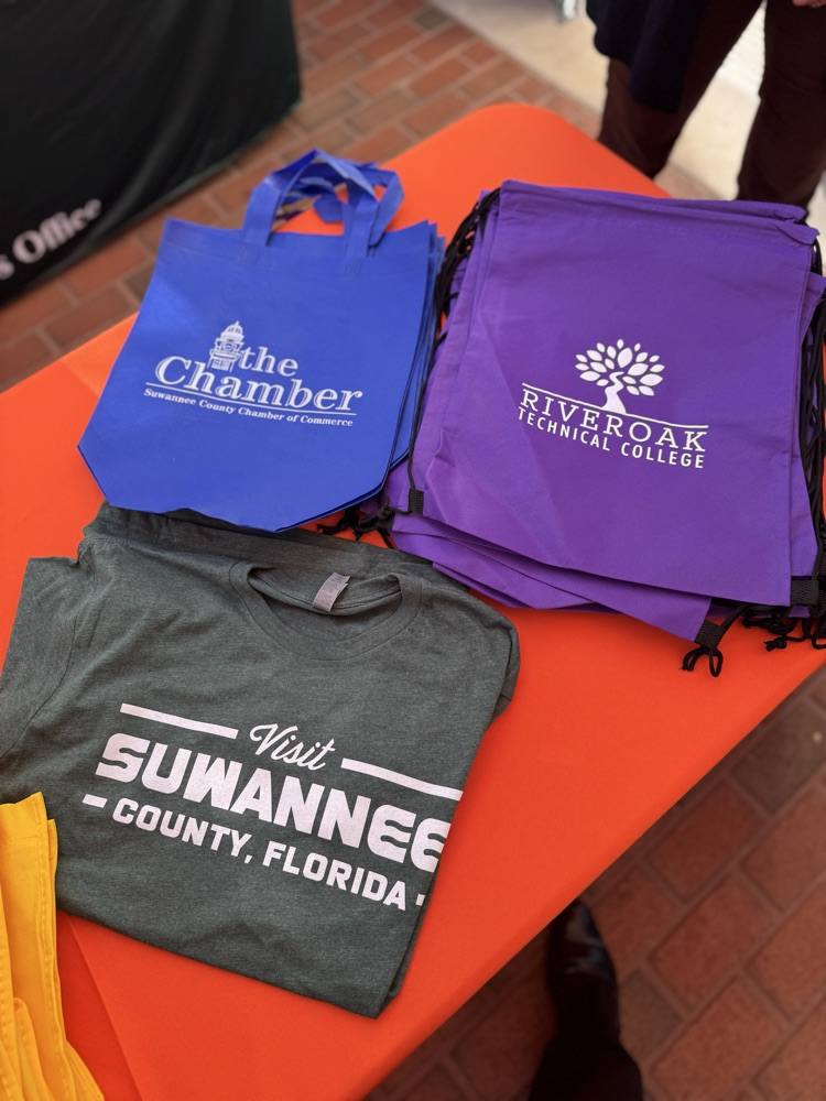 RIVEROAK bag with shirt 