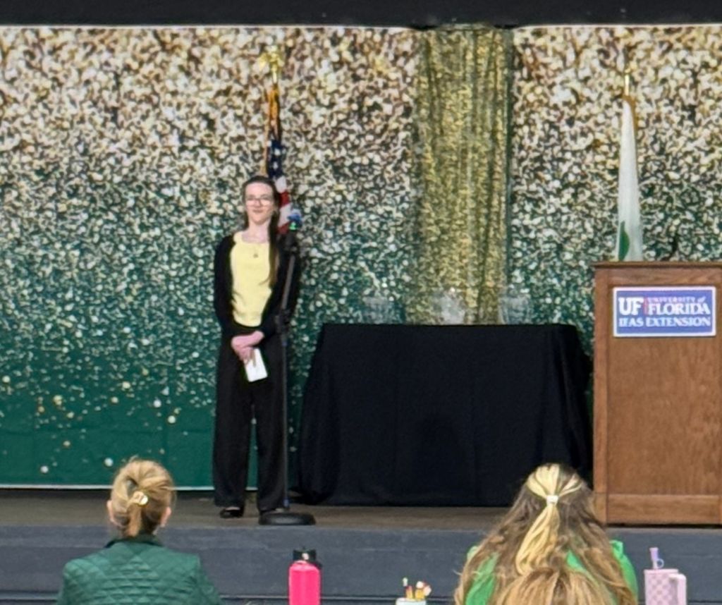 picture of Kendell Wynn on stage