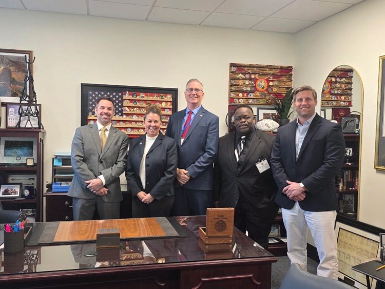 RIVEROAK posing with state representatives