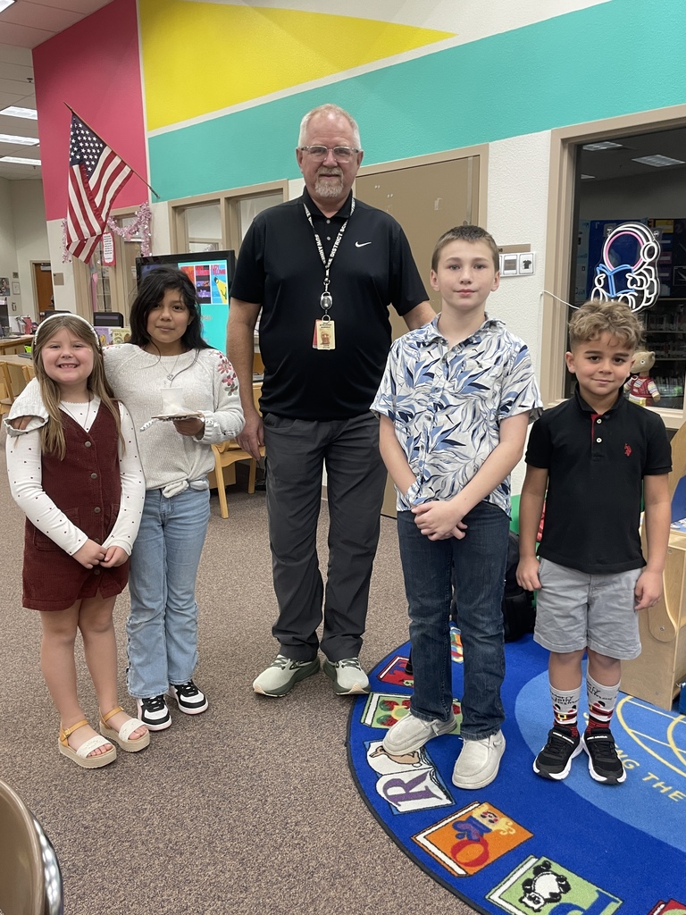 Students build Lunar Landers