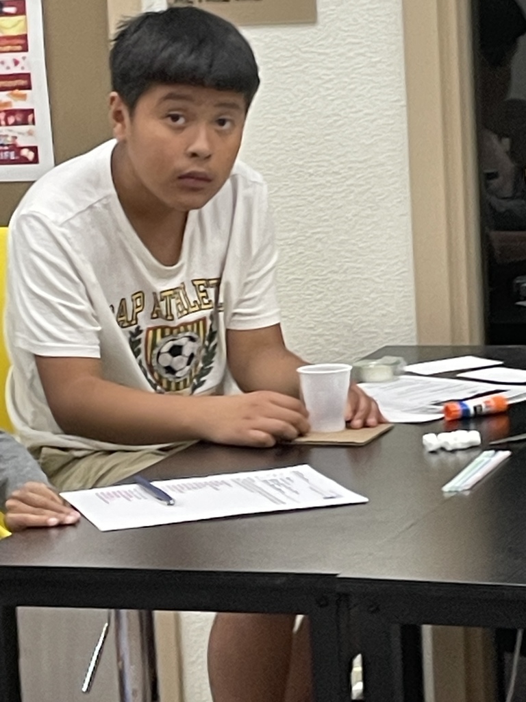 Students build Lunar Landers