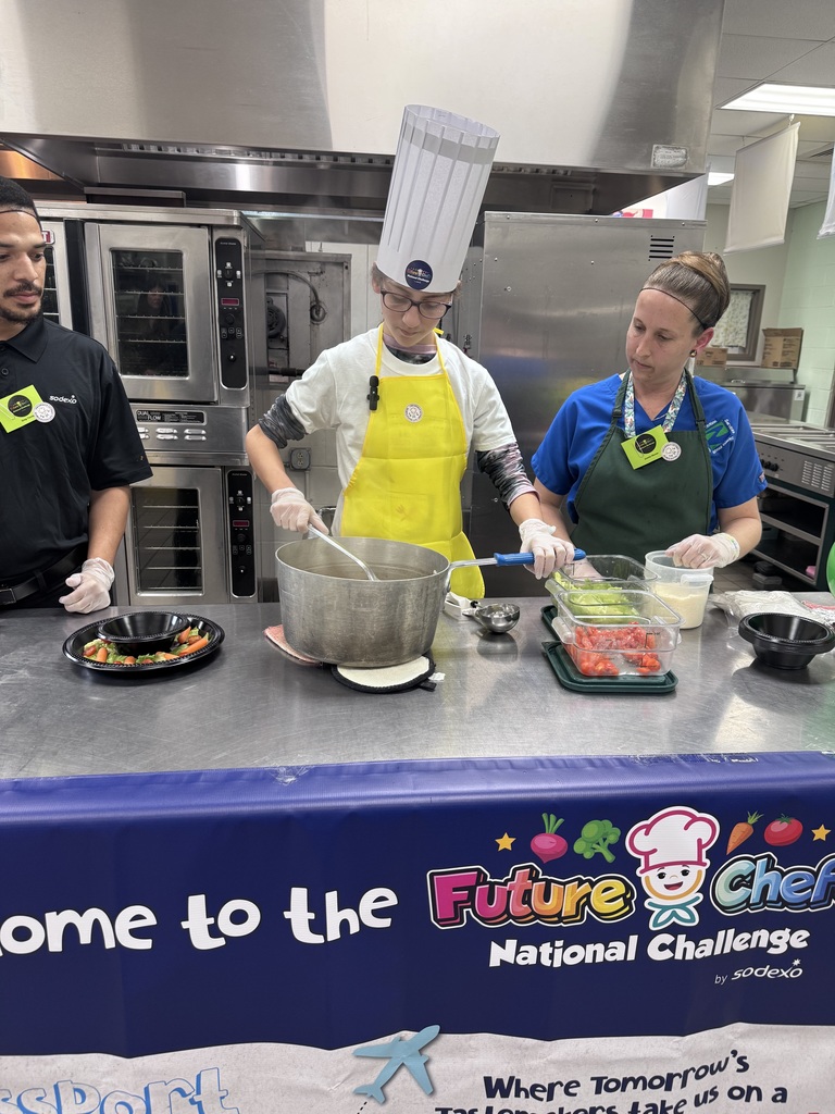 Lillyanna Ott preparing her dish 