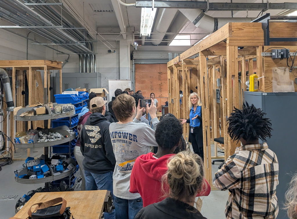 James Madison Tours RTC's Electricity classroom