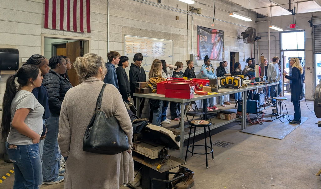 James Madison Tours RTC's Welding Technology classroom
