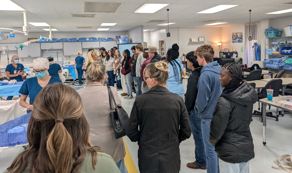 James Madison Tours RTC's Surgical Technology classroom
