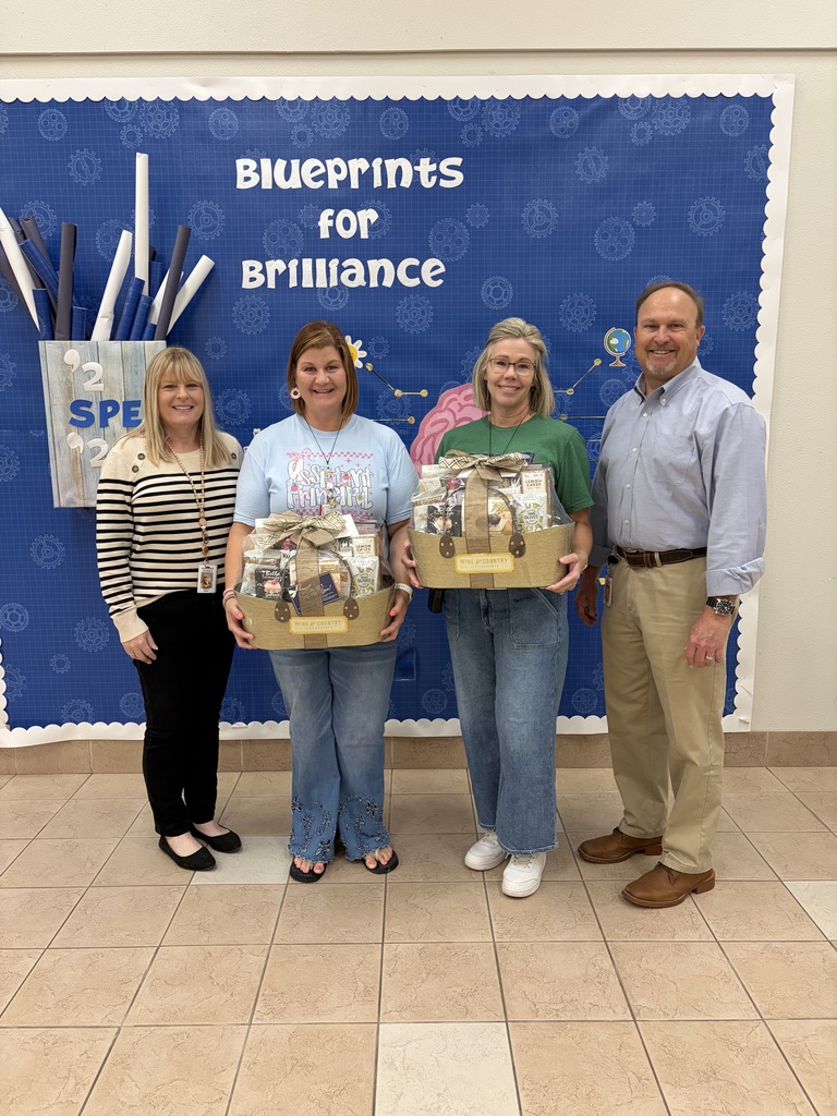 Pineview Elementary Administrative Team with Ronnie Gray and Jennifer Barrs