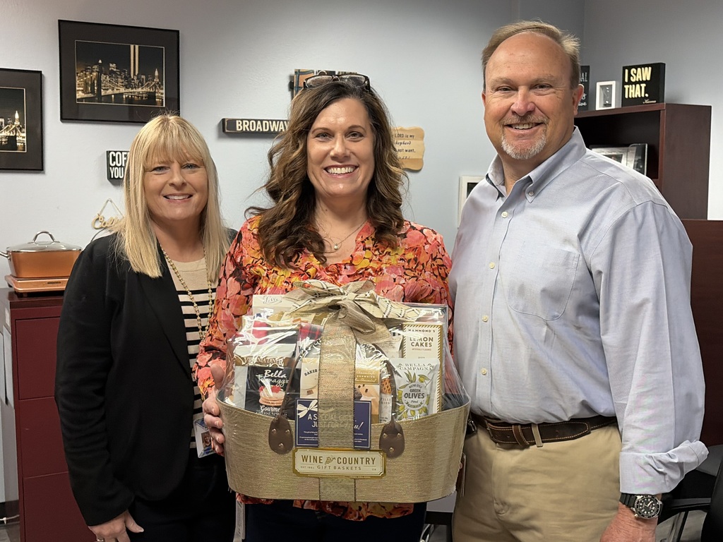 BES Administrative Team with Ronnie Gray and Jennifer Barrs