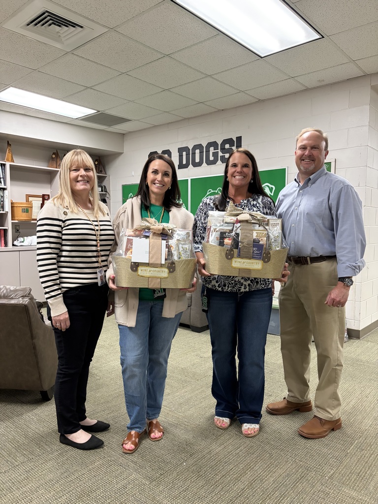 SHS Administrative Team with Ronnie Gray and Jennifer Barrs