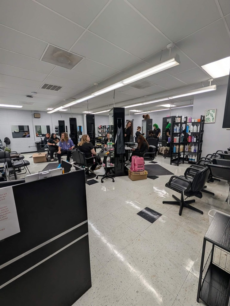 cosmetology students 