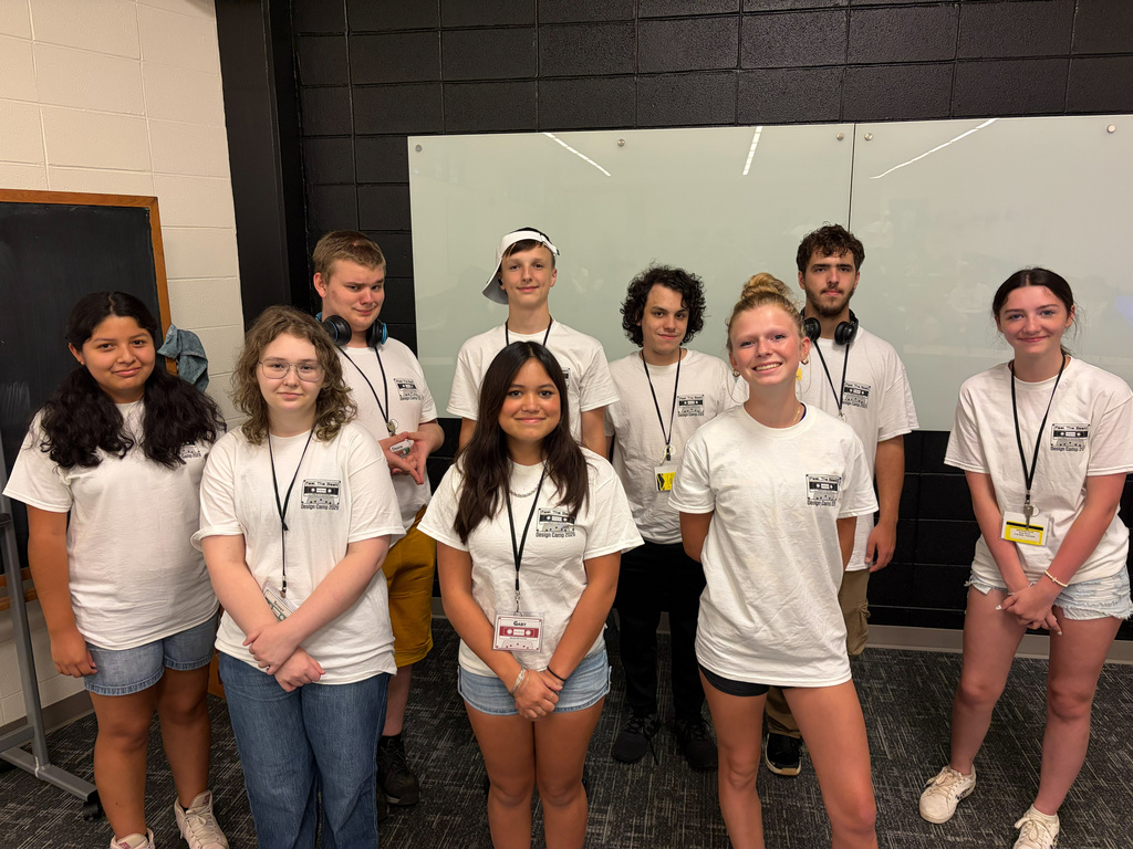 Group of 9 Students 