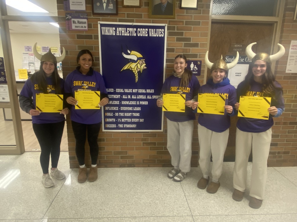 Hadley Wagner, Jadyn Hartley, Alivia Guilbeaux, Makalah Habina, and Mia Robinson