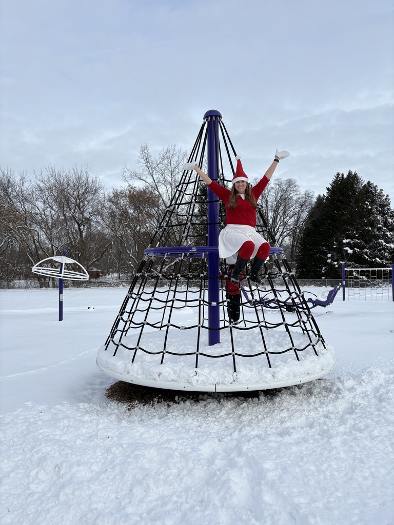 Ali the Elf at Shields Elementary