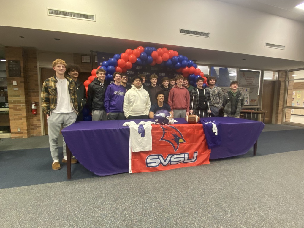 Jamison Pelt and Teammates