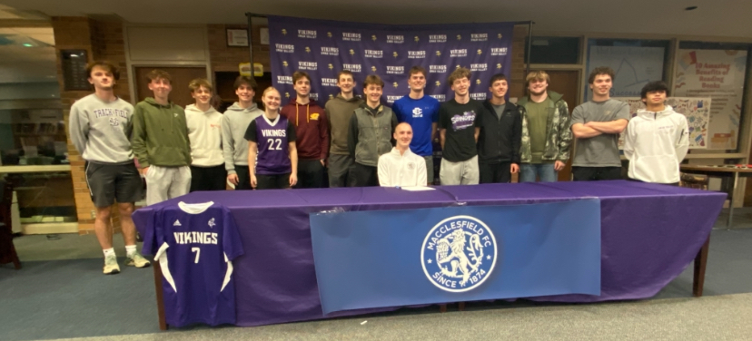 Ryder Stipanovich and teammates