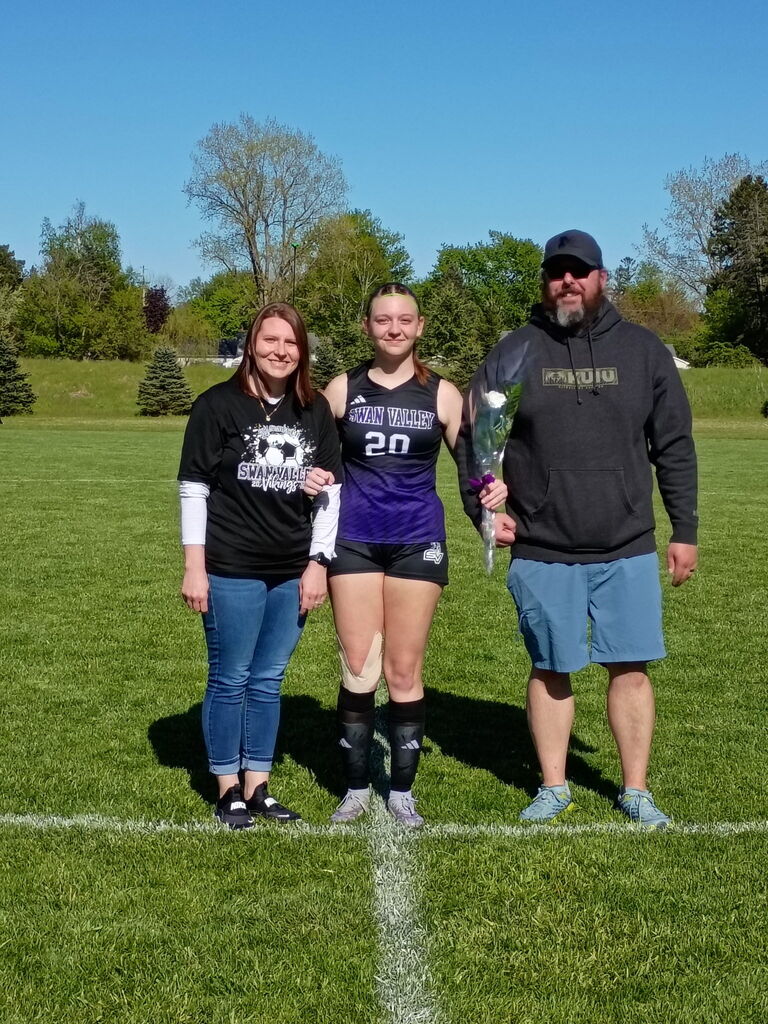 Zoey Stiener and parents