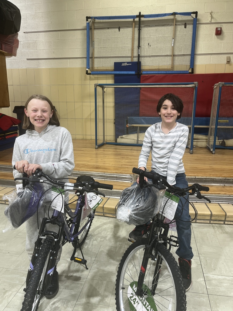 4th grade winners for the Bikes for Books Assembly