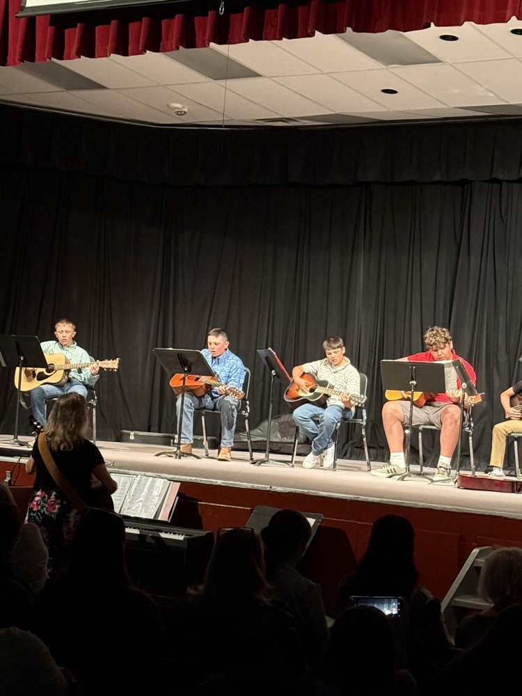 6th grade guitar class