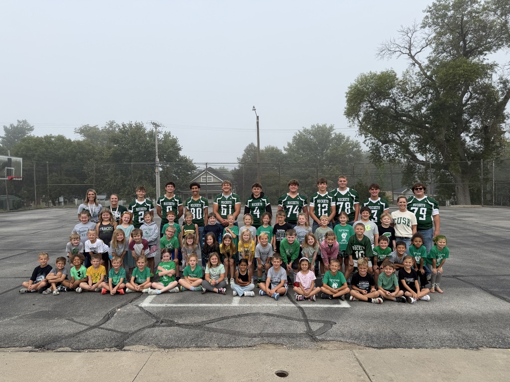 1st grade team and football seniors